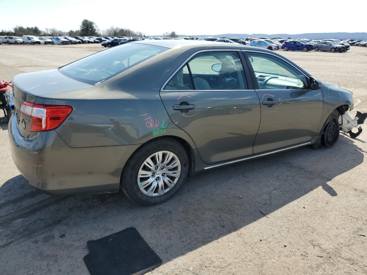 2014 TOYOTA CAMRY L - Image 3