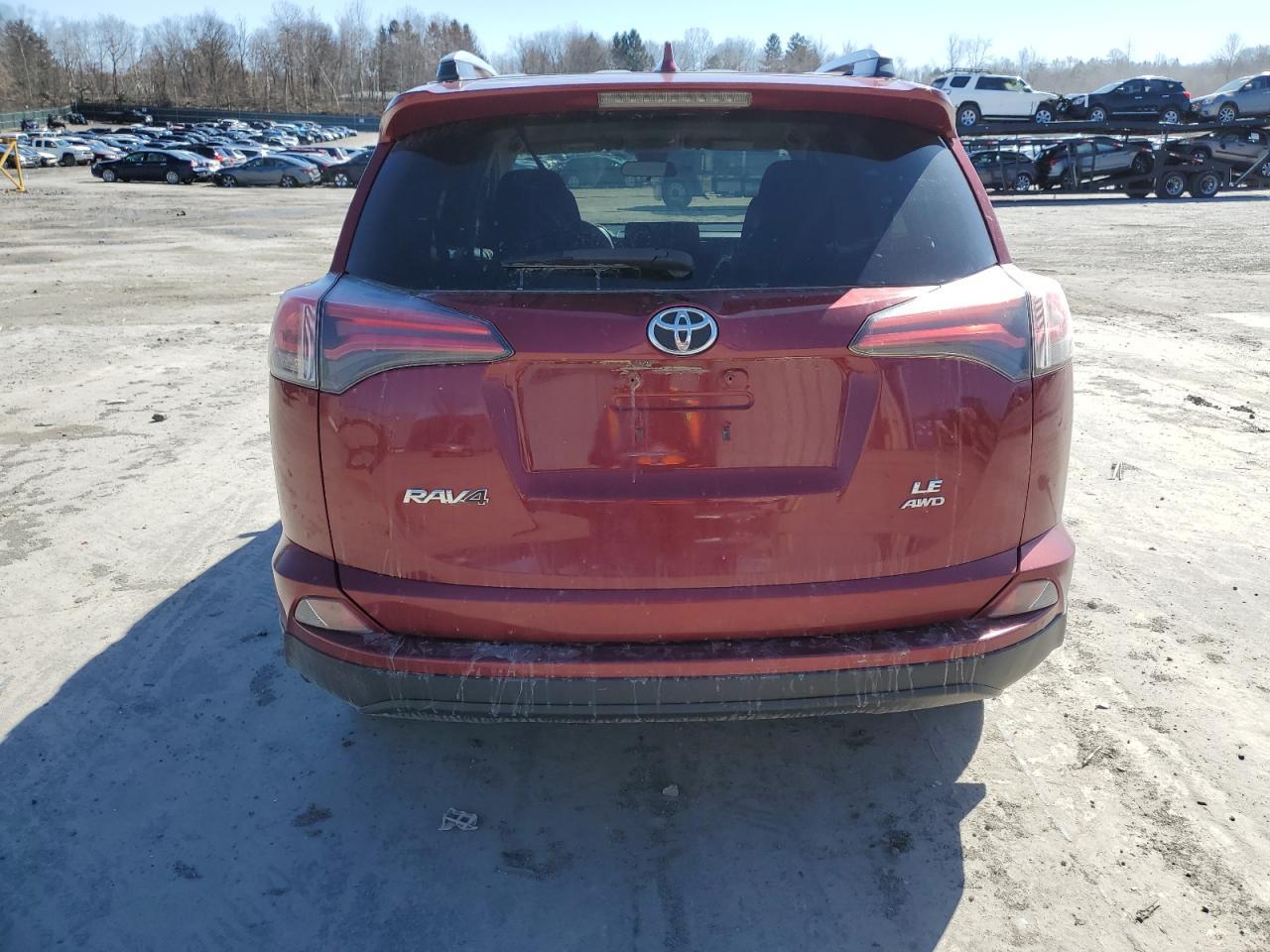 2018 TOYOTA RAV4 LE - Image 6