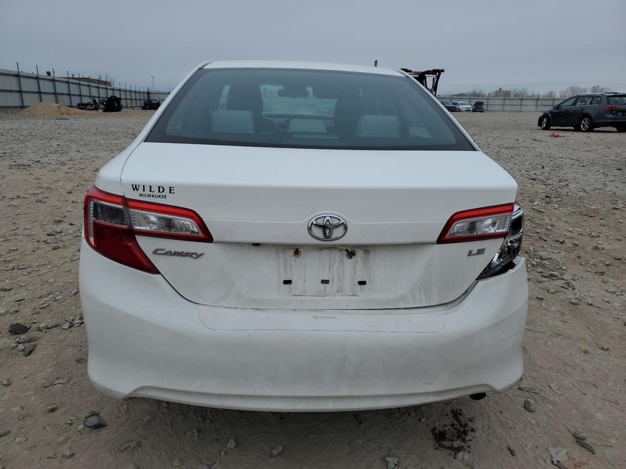 2014 TOYOTA CAMRY L - Image 6