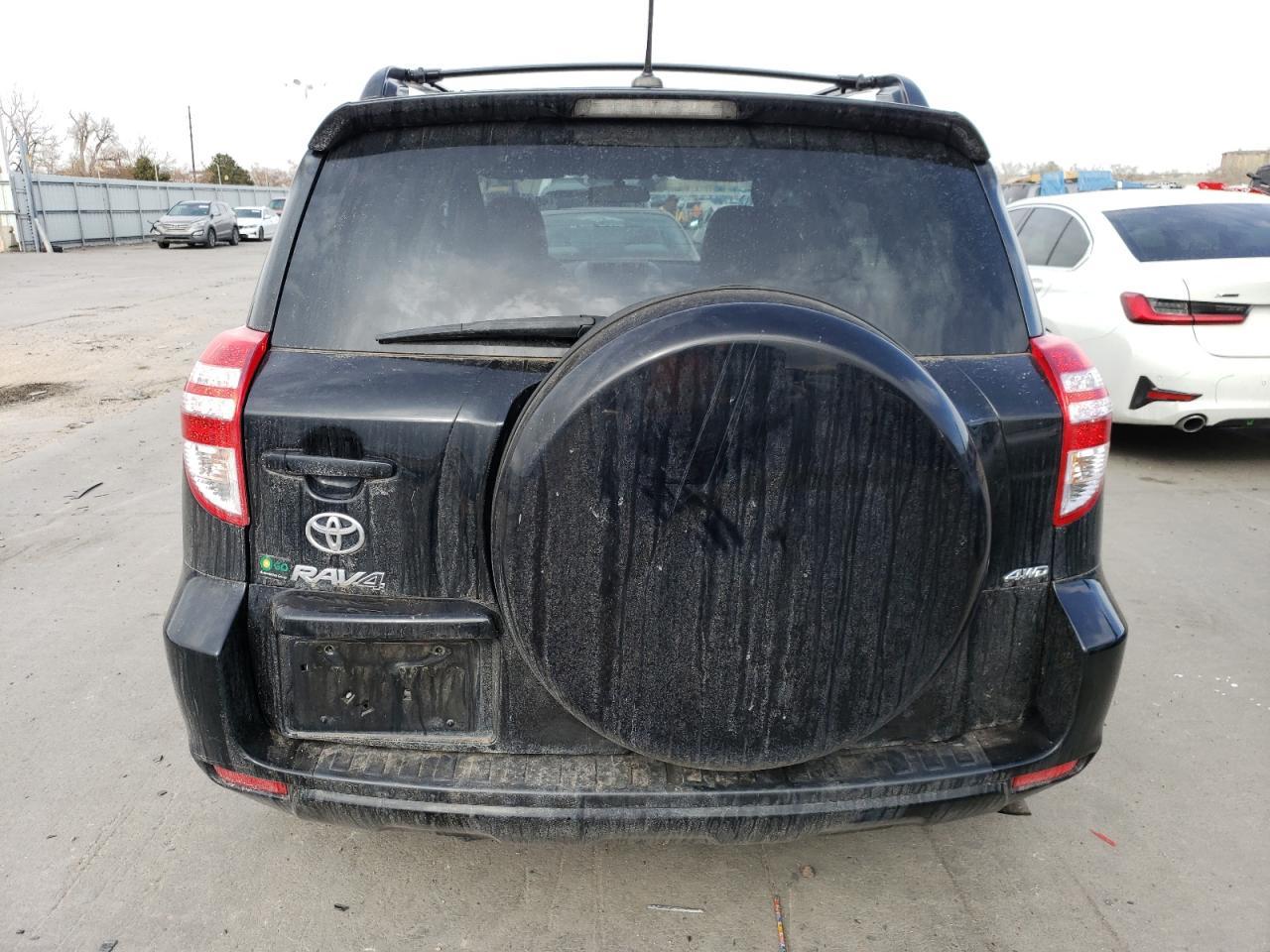 2011 TOYOTA RAV4 - Фото 6