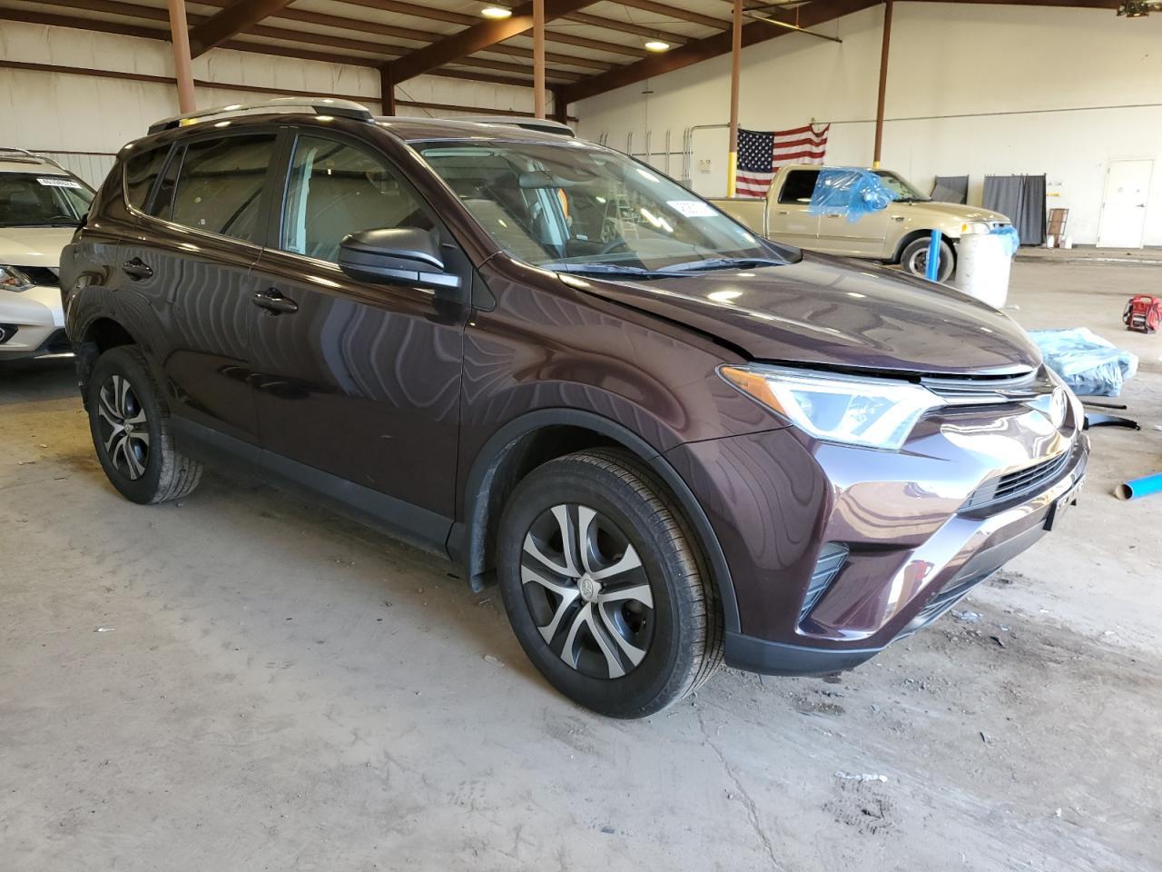 2018 TOYOTA RAV4 LE - Image 4