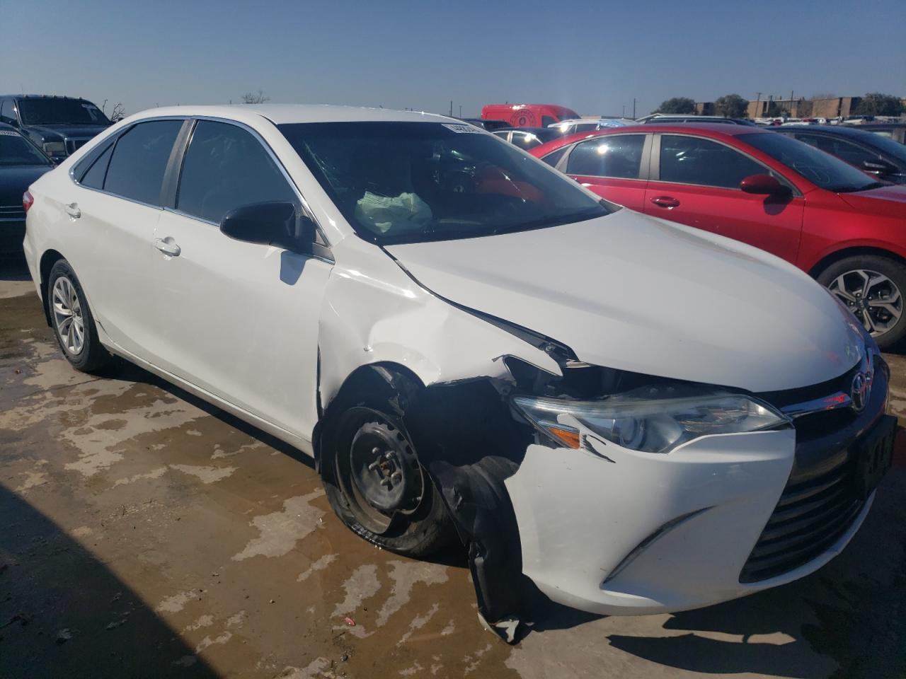 2015 TOYOTA CAMRY LE - Фото 4