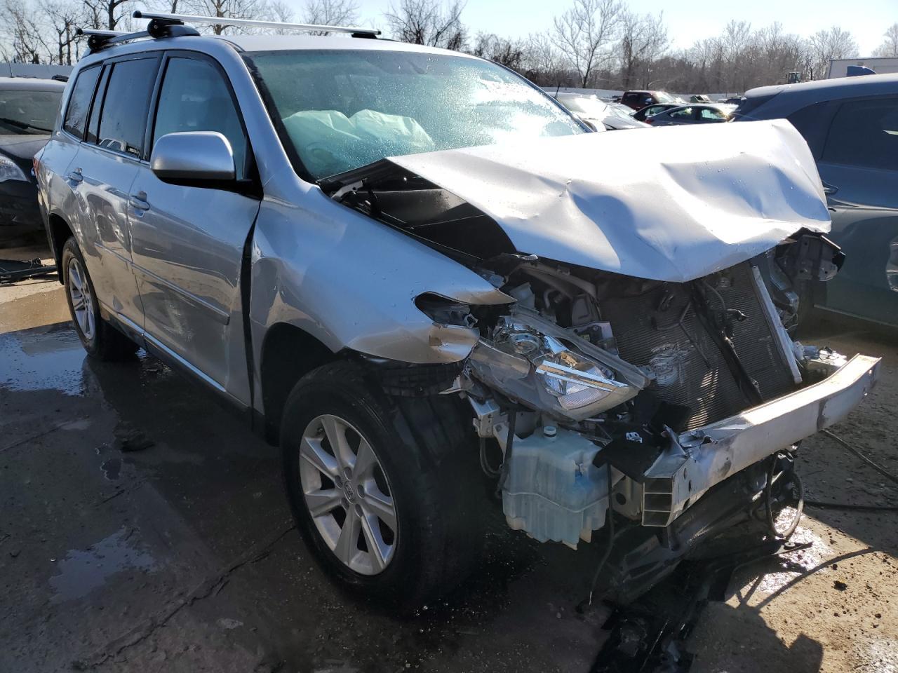 2011 TOYOTA HIGHLANDER - Фото 4