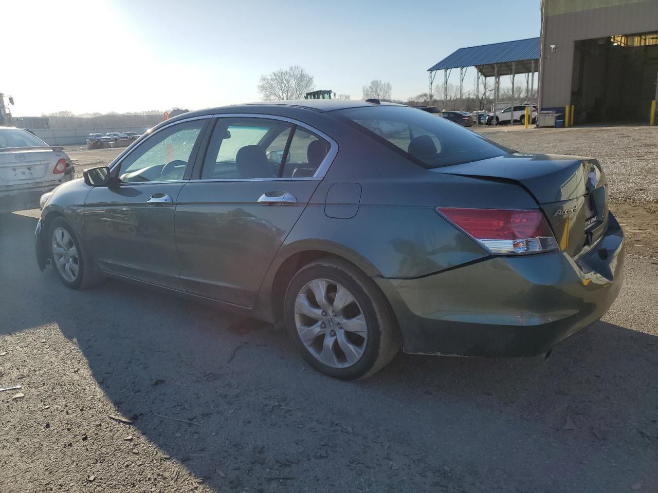 2010 HONDA ACCORD EXL - Image 2