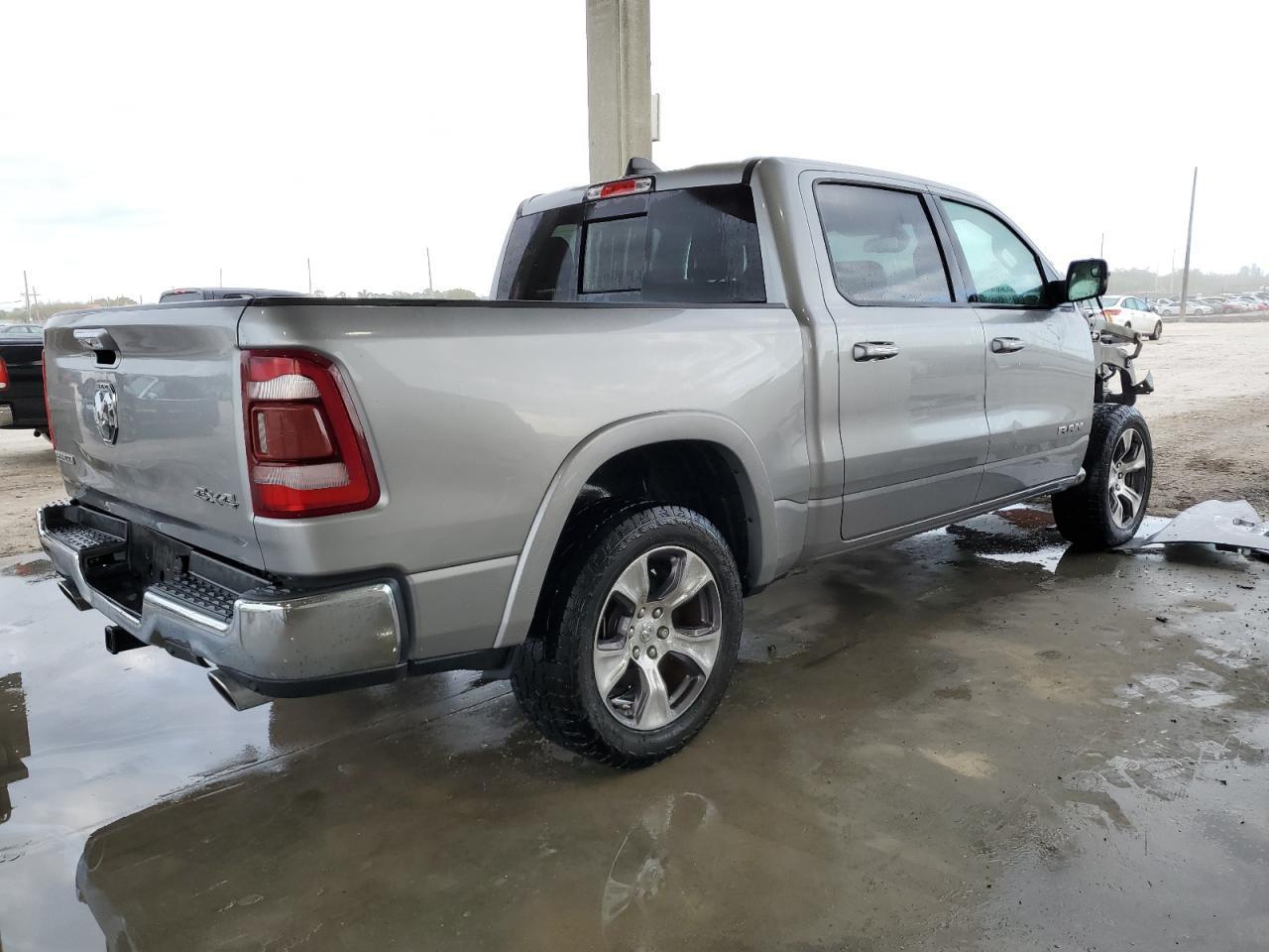 2019 RAM 1500 LARAM - Фото 3