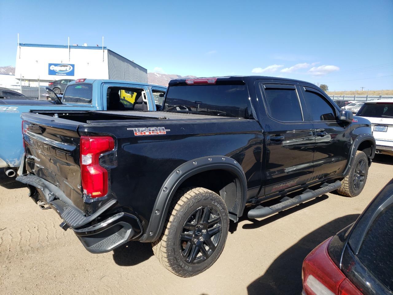 2021 CHEVROLET SILVERADO - Фото 3