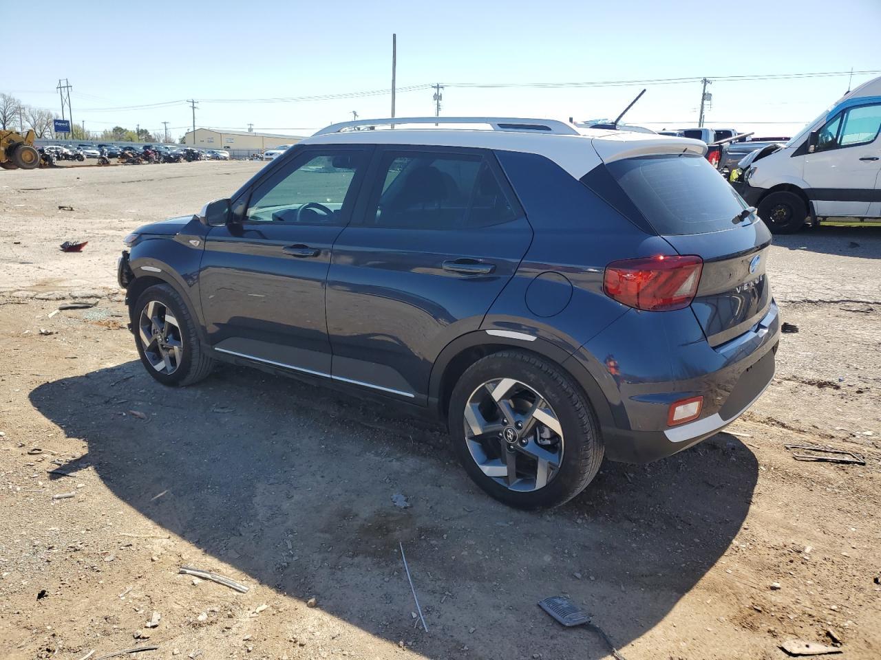 2023 HYUNDAI VENUE SEL - Фото 2