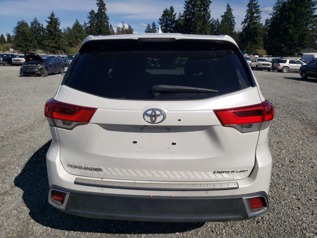 2019 TOYOTA HIGHLANDER - Фото 6