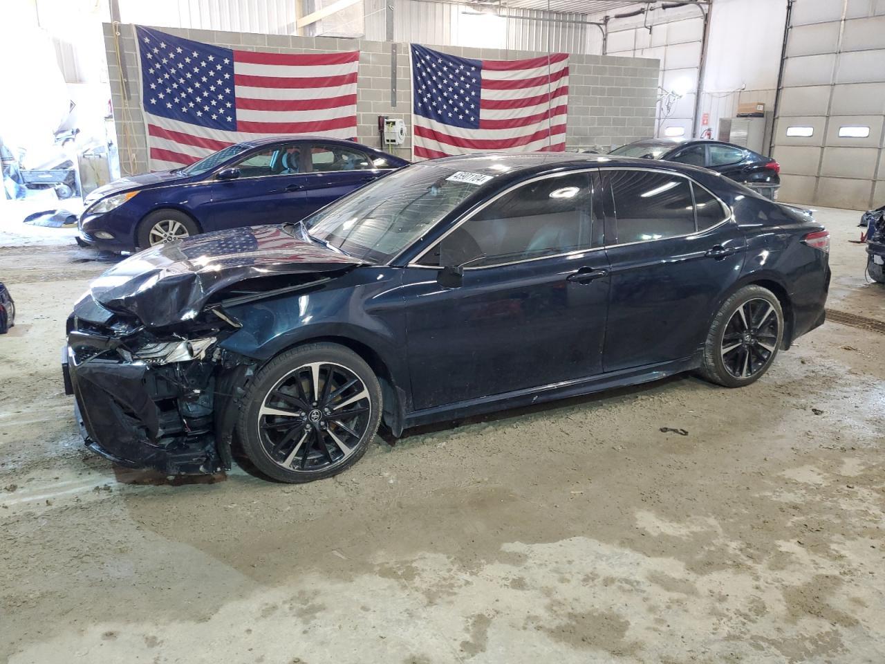 2019 TOYOTA CAMRY XSE
