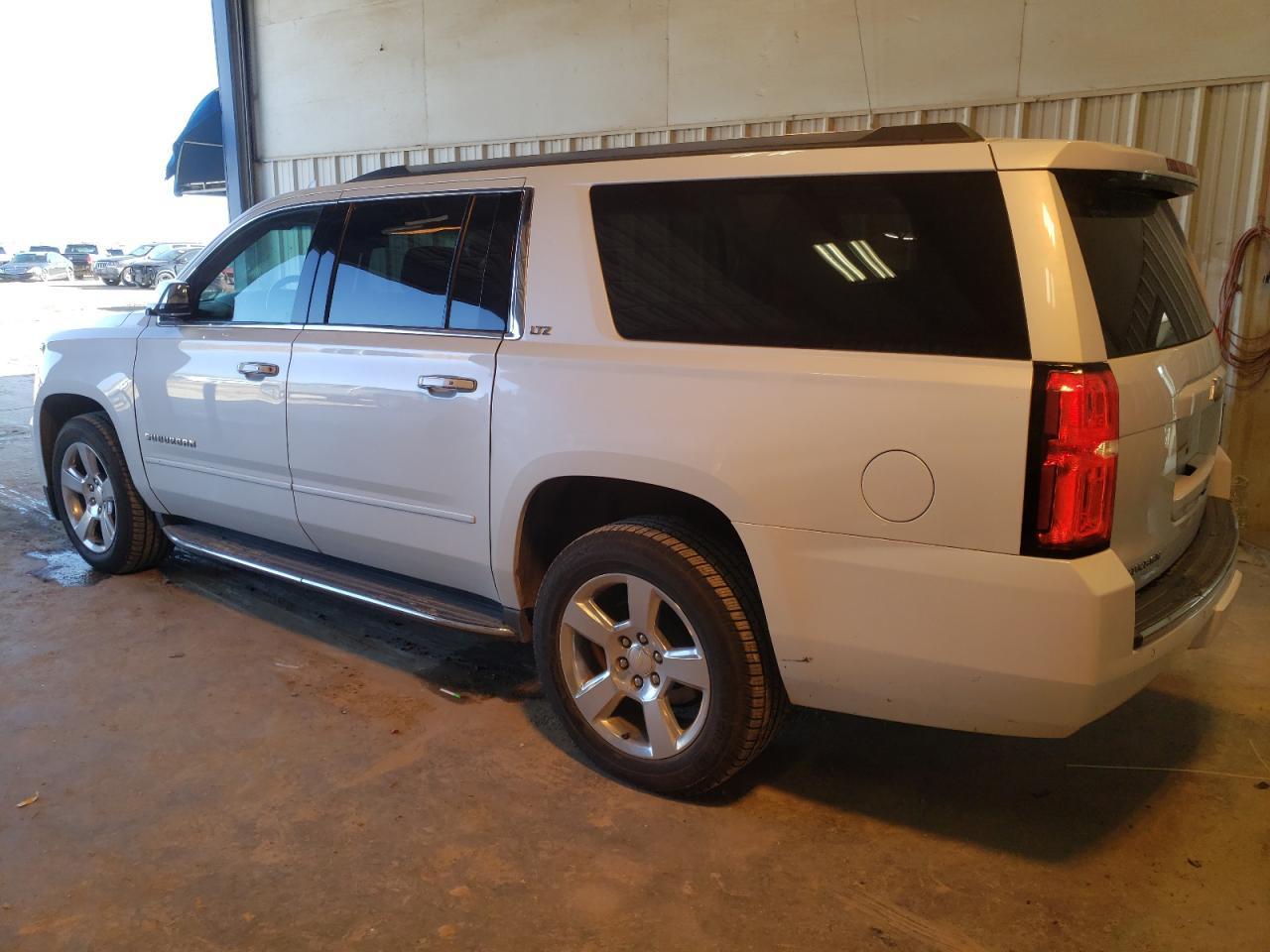 2016 CHEVROLET SUBURBAN K - Фото 2