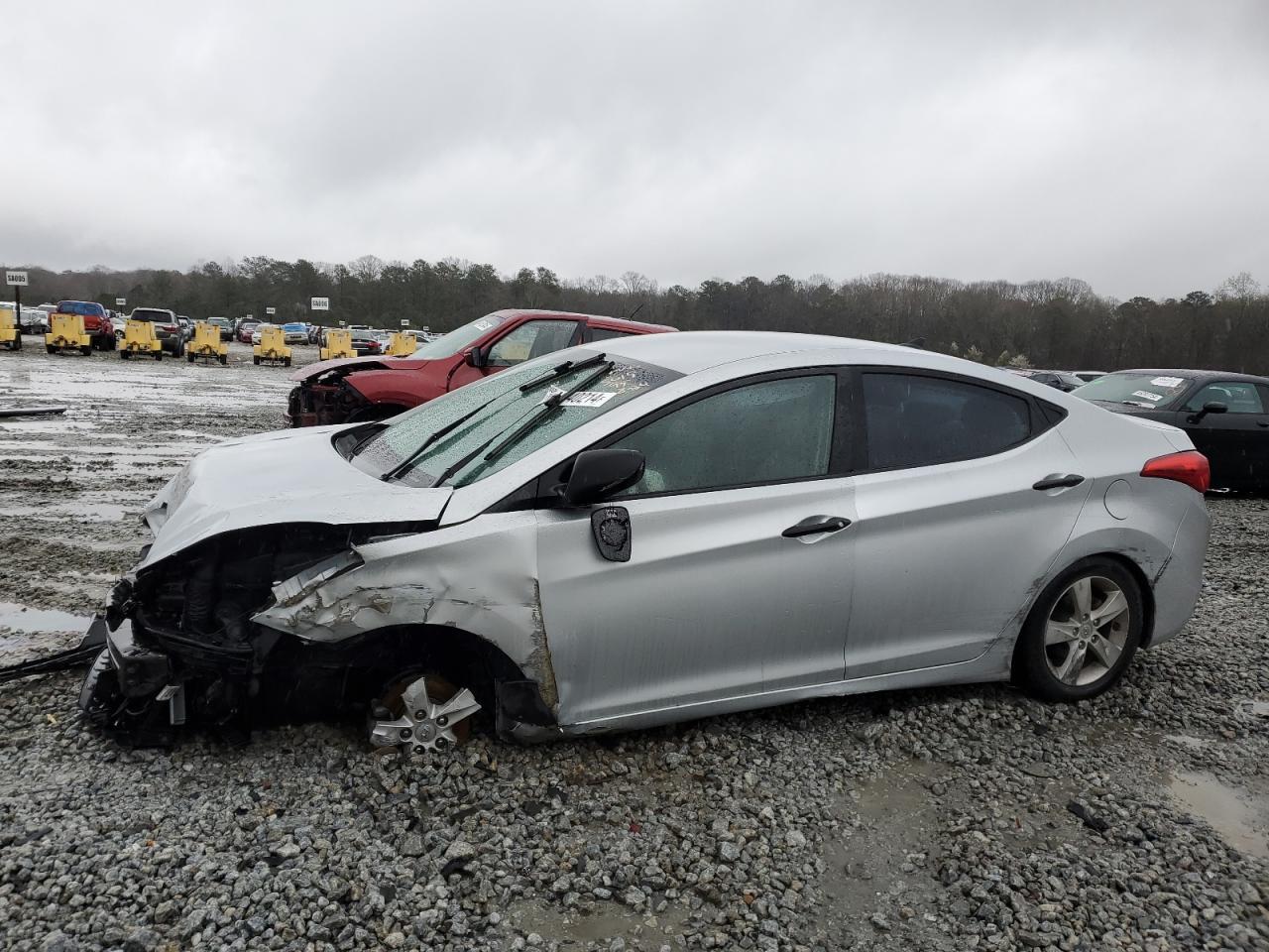 2013 HYUNDAI ELANTRA GL