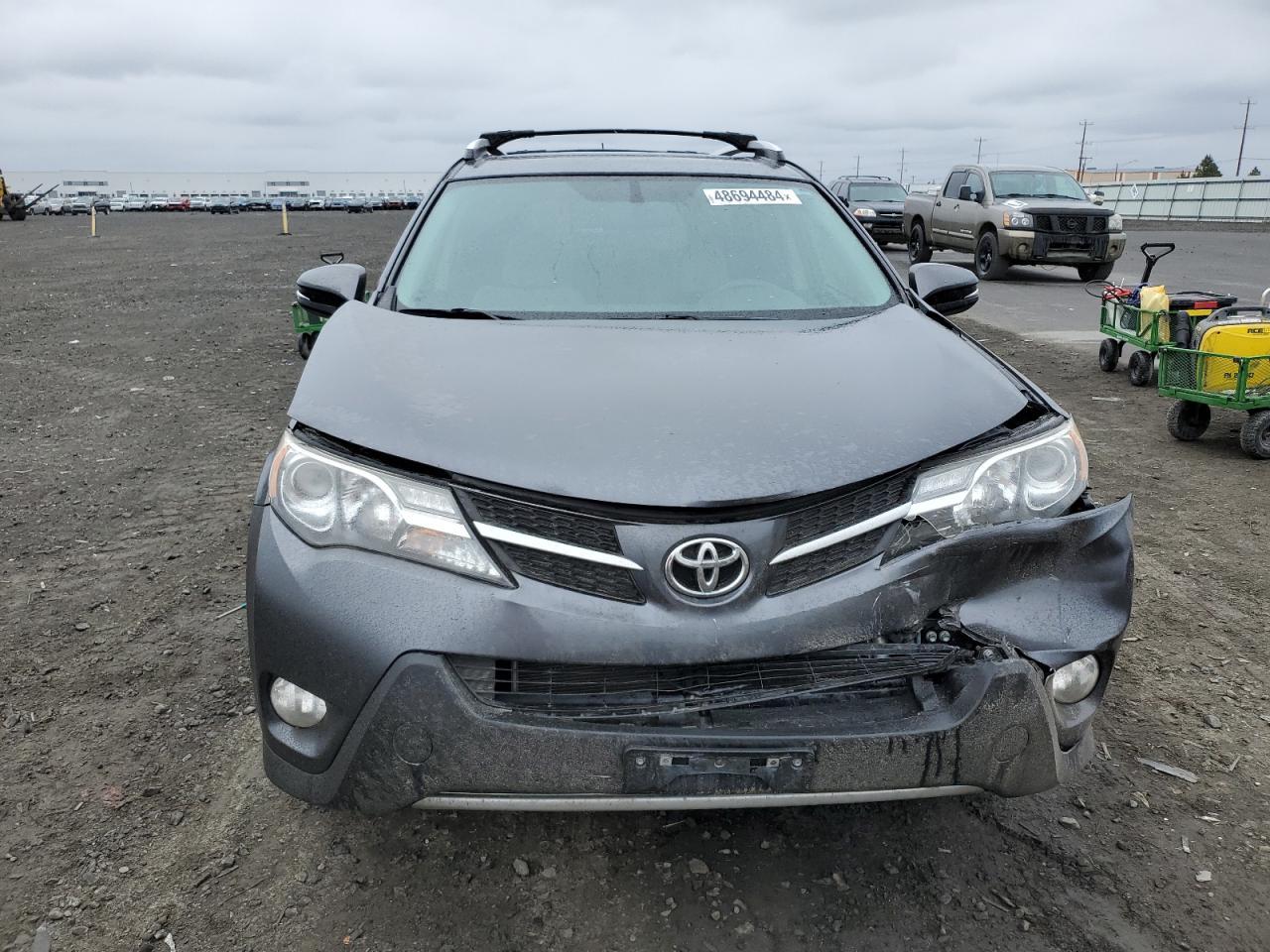 2015 TOYOTA RAV4 XLE - Image 5