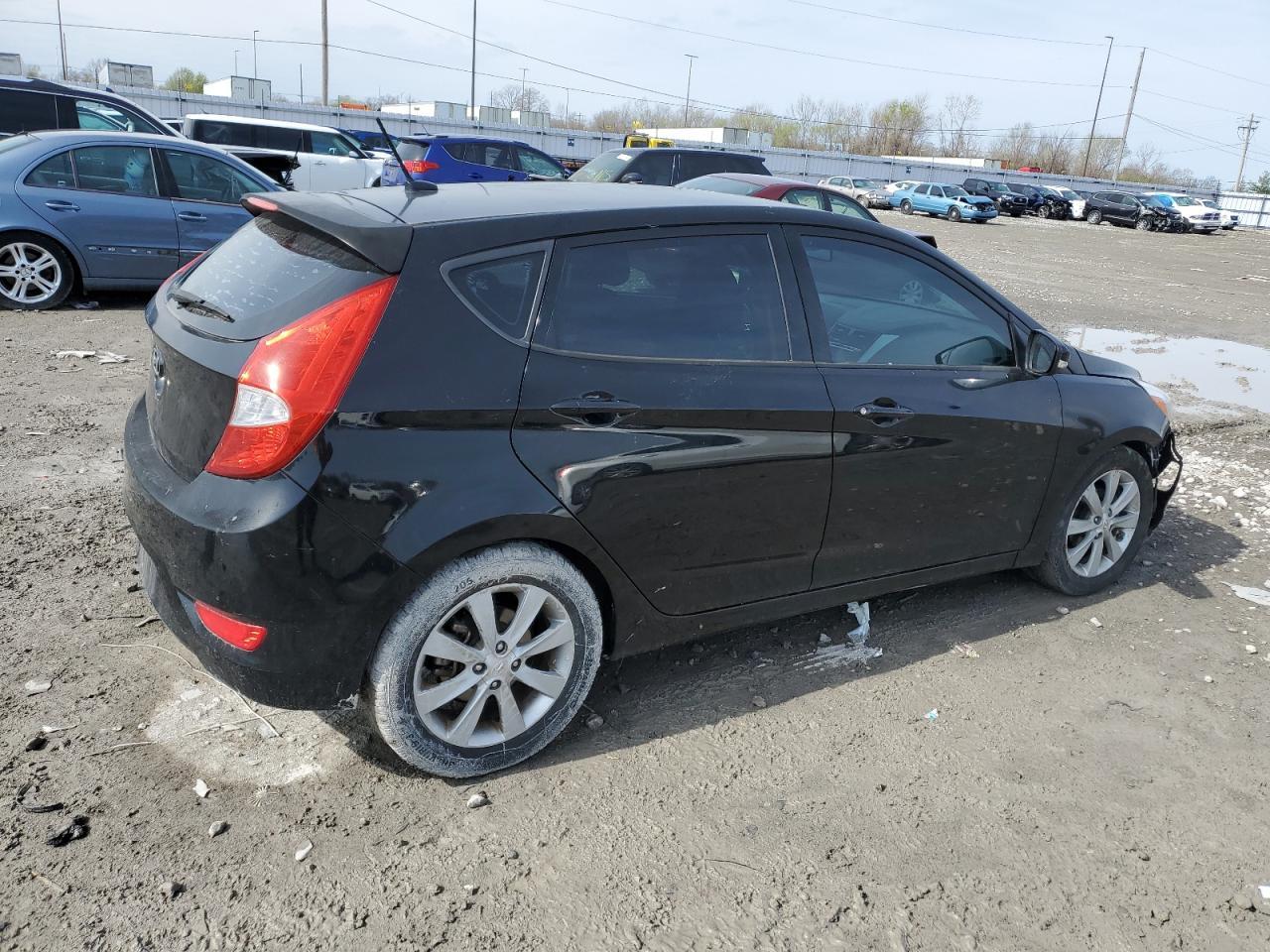 2014 HYUNDAI ACCENT GLS - Image 3