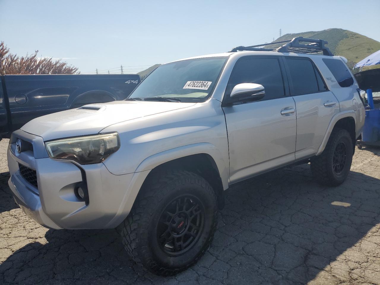 2019 TOYOTA 4RUNNER SR car image