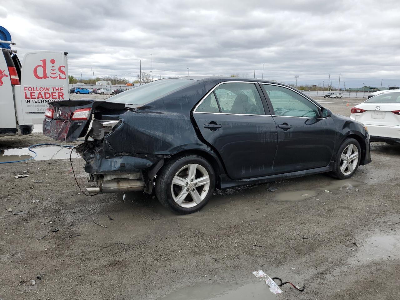 2013 TOYOTA CAMRY L - Фото 3
