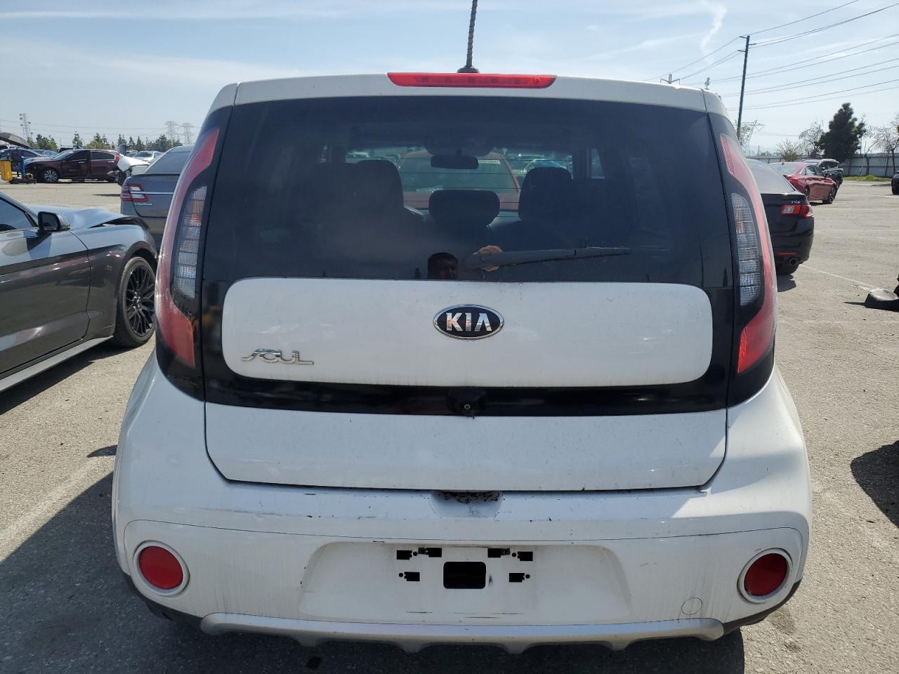 2017 KIA SOUL + - Image 6