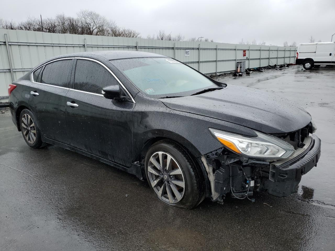2017 NISSAN ALTIMA 2.5 - Фото 4