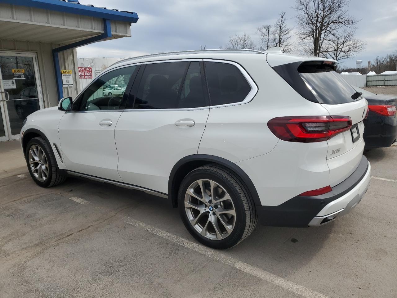 2022 BMW X5 XDRIVE4 - Image 2