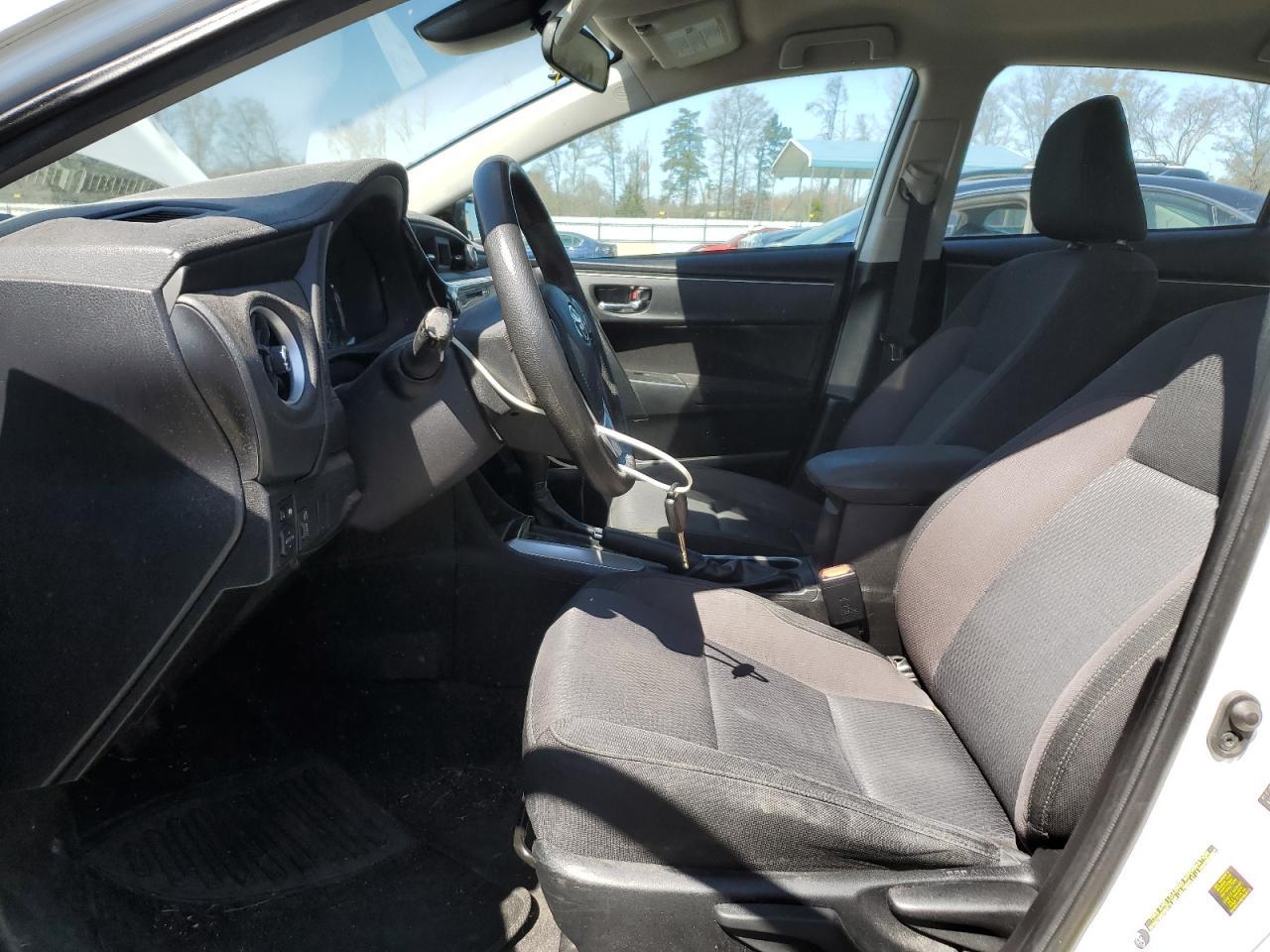 2019 TOYOTA COROLLA L - Фото 7