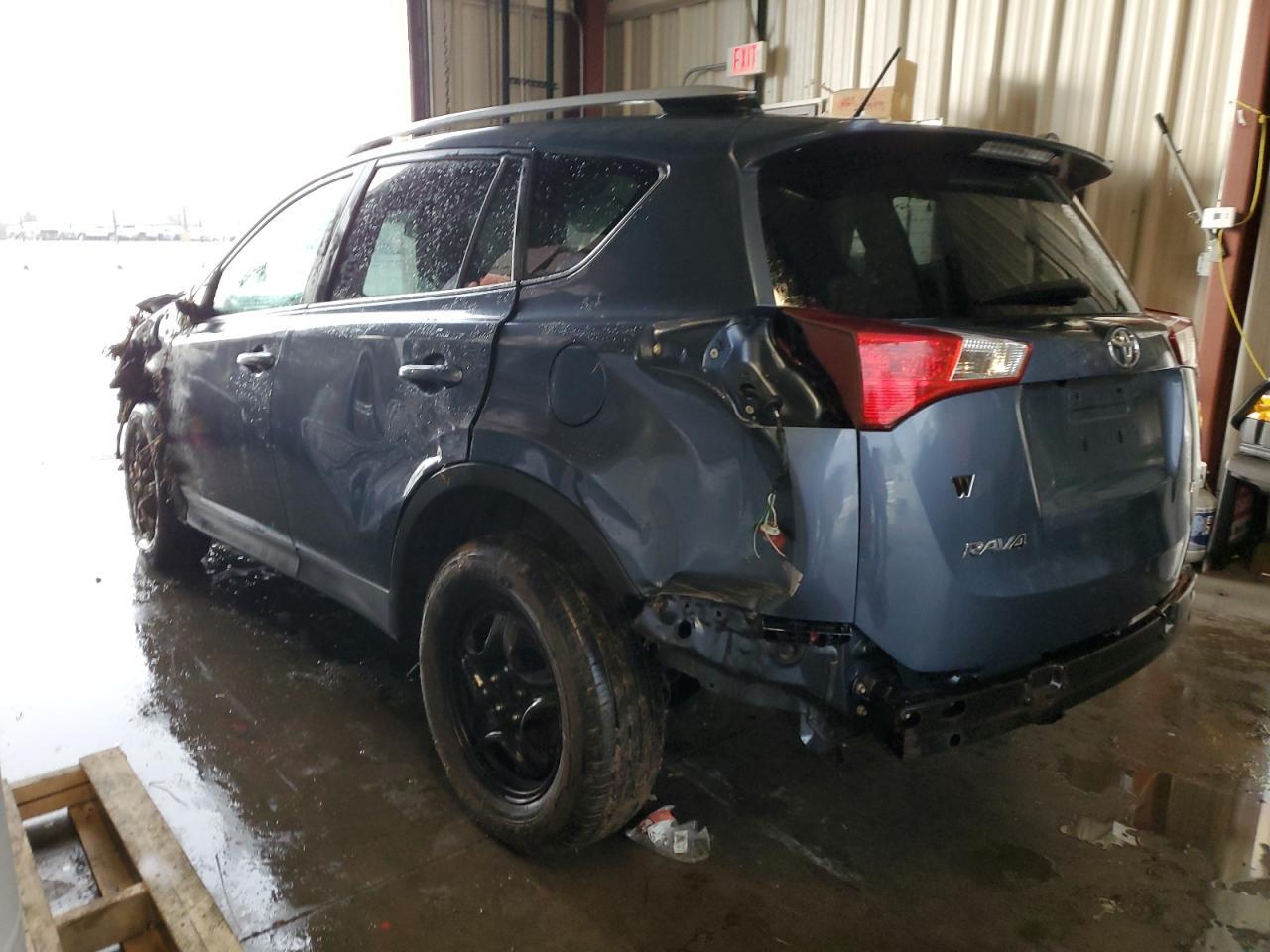 2014 TOYOTA RAV4 LE - Фото 2