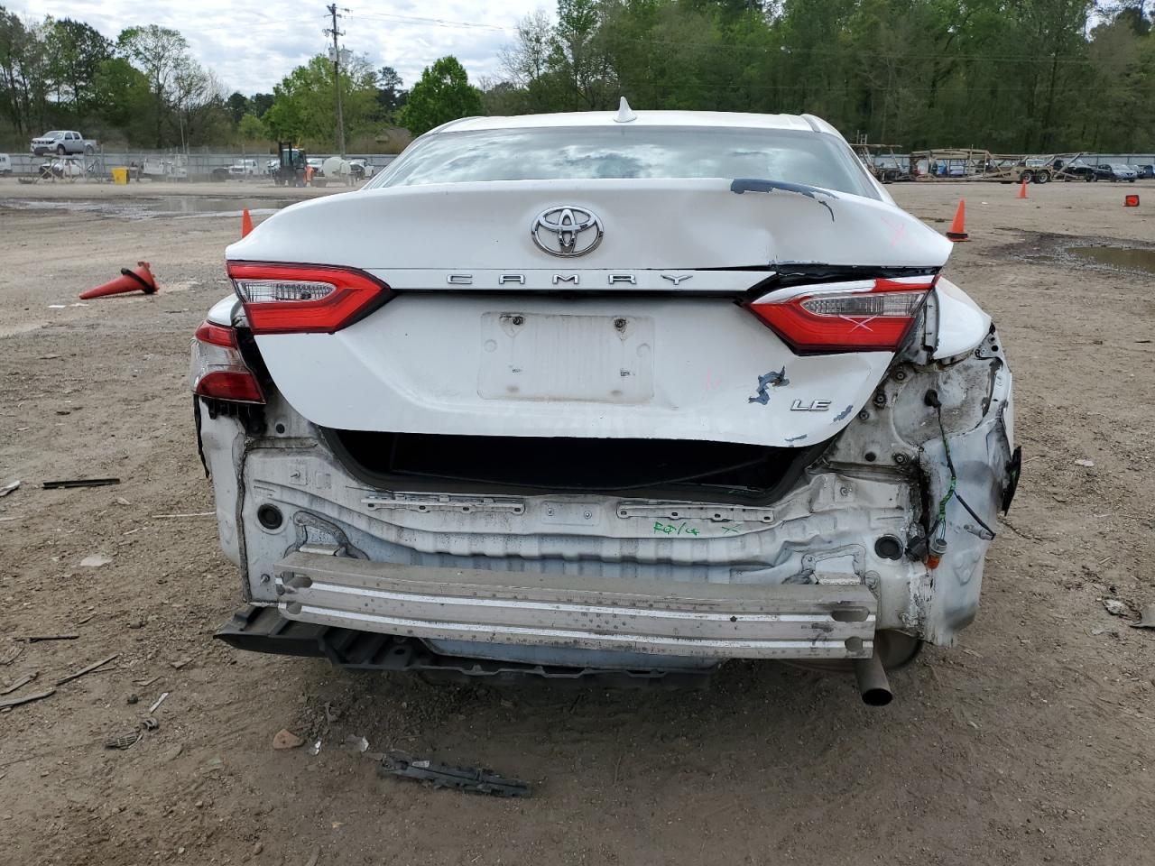 2020 TOYOTA CAMRY LE - Фото 6