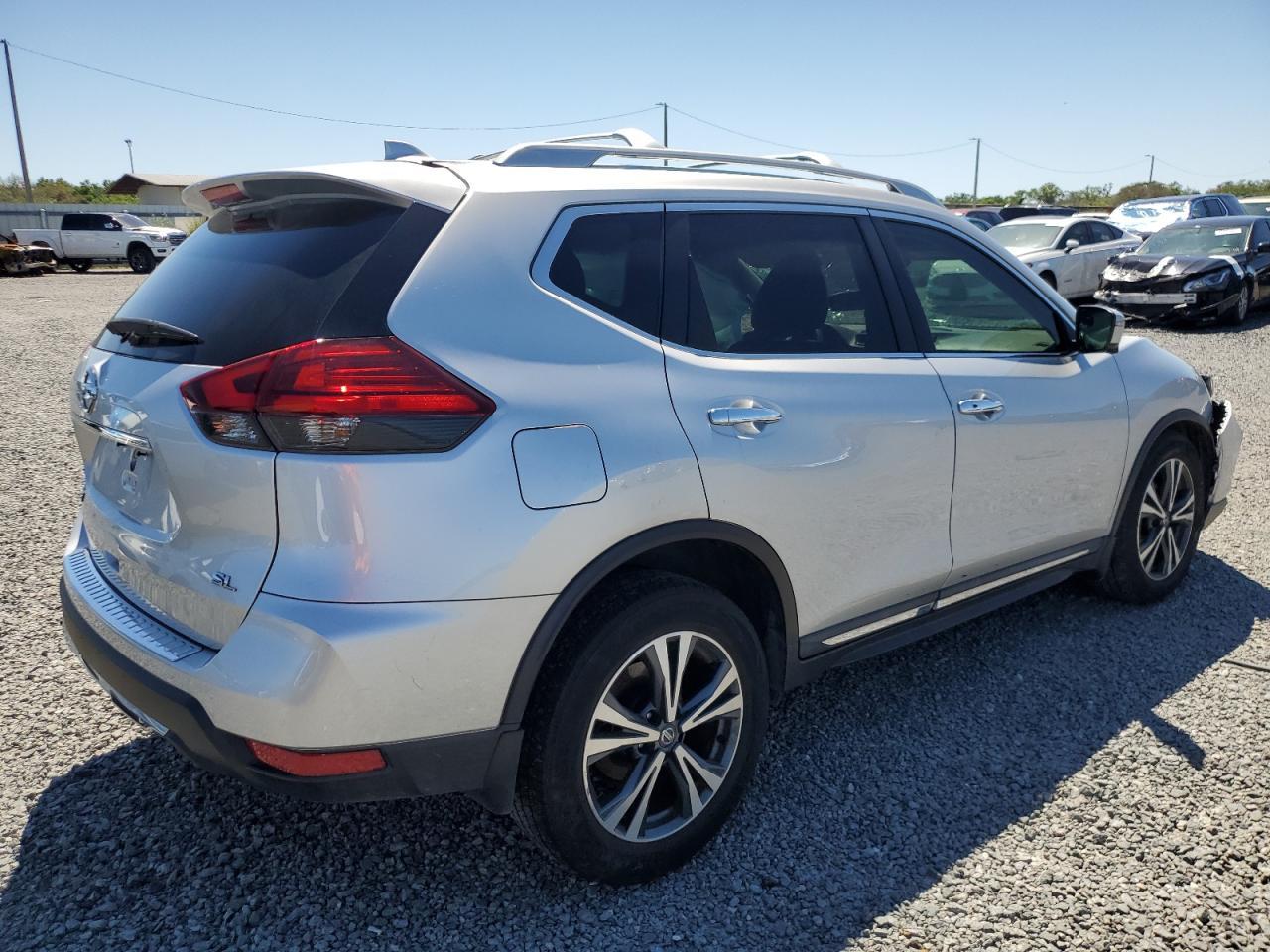 2017 NISSAN ROGUE S - Фото 3