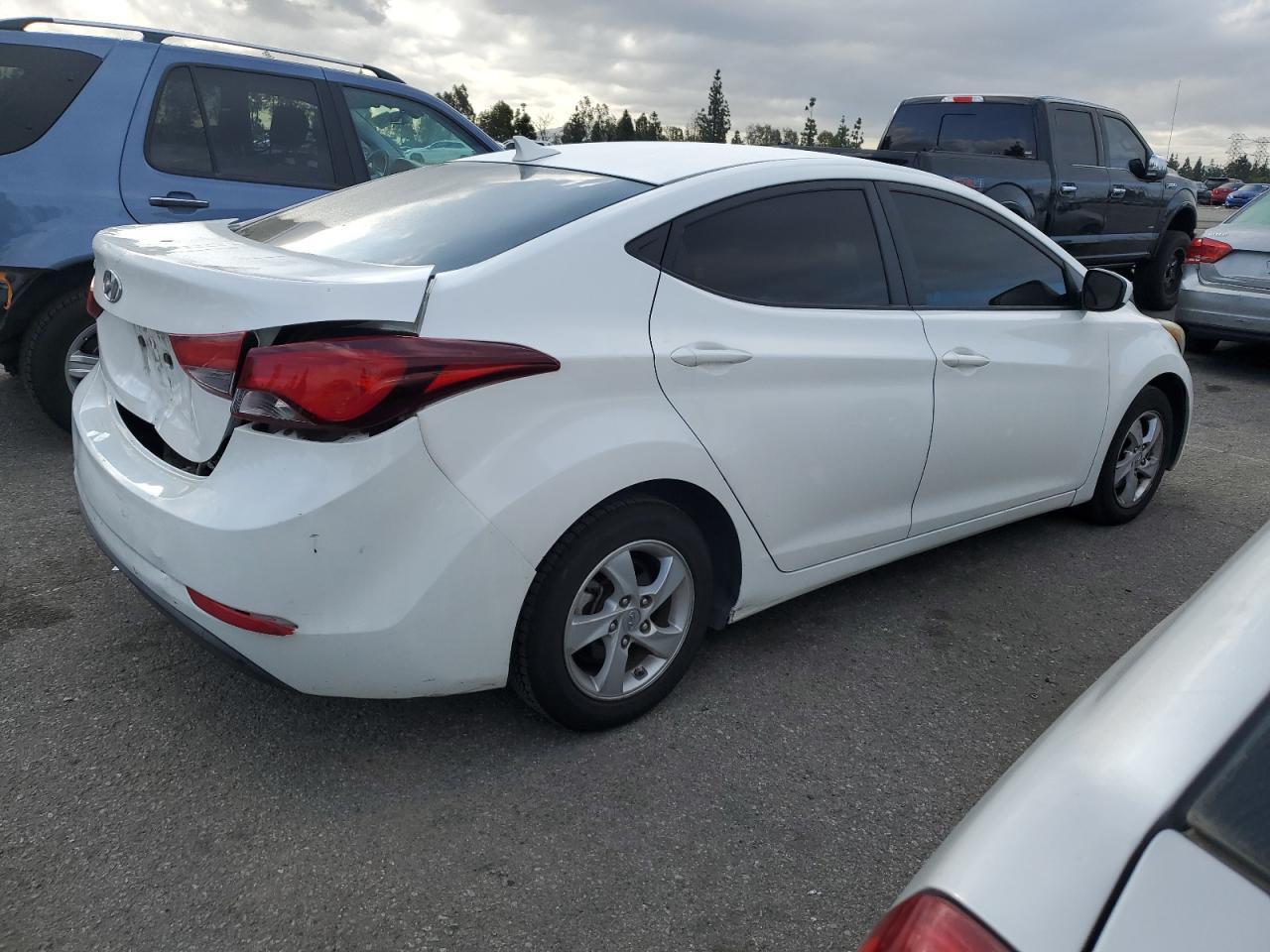 2014 HYUNDAI ELANTRA SE - Фото 3