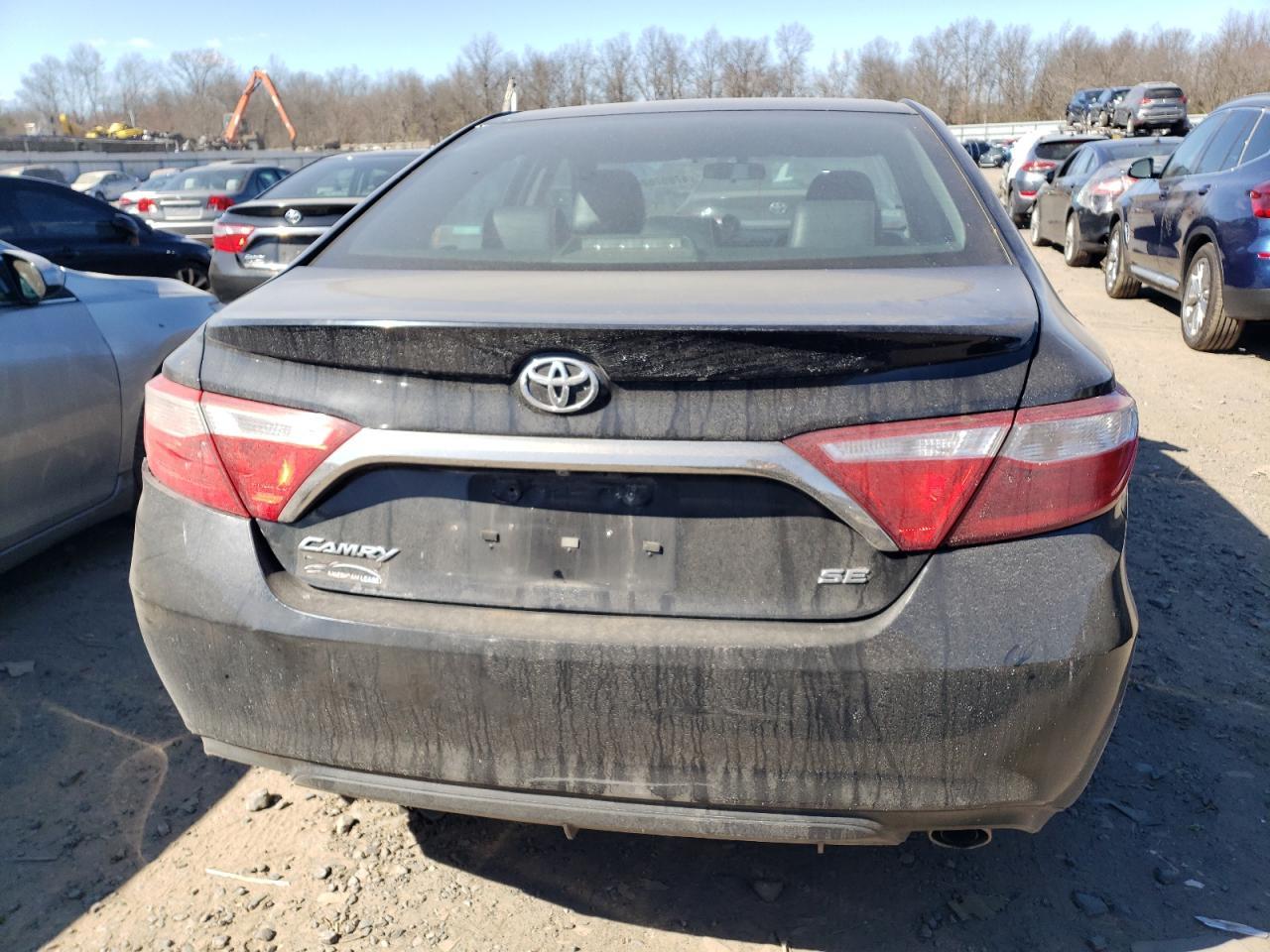 2017 TOYOTA CAMRY LE - Фото 6