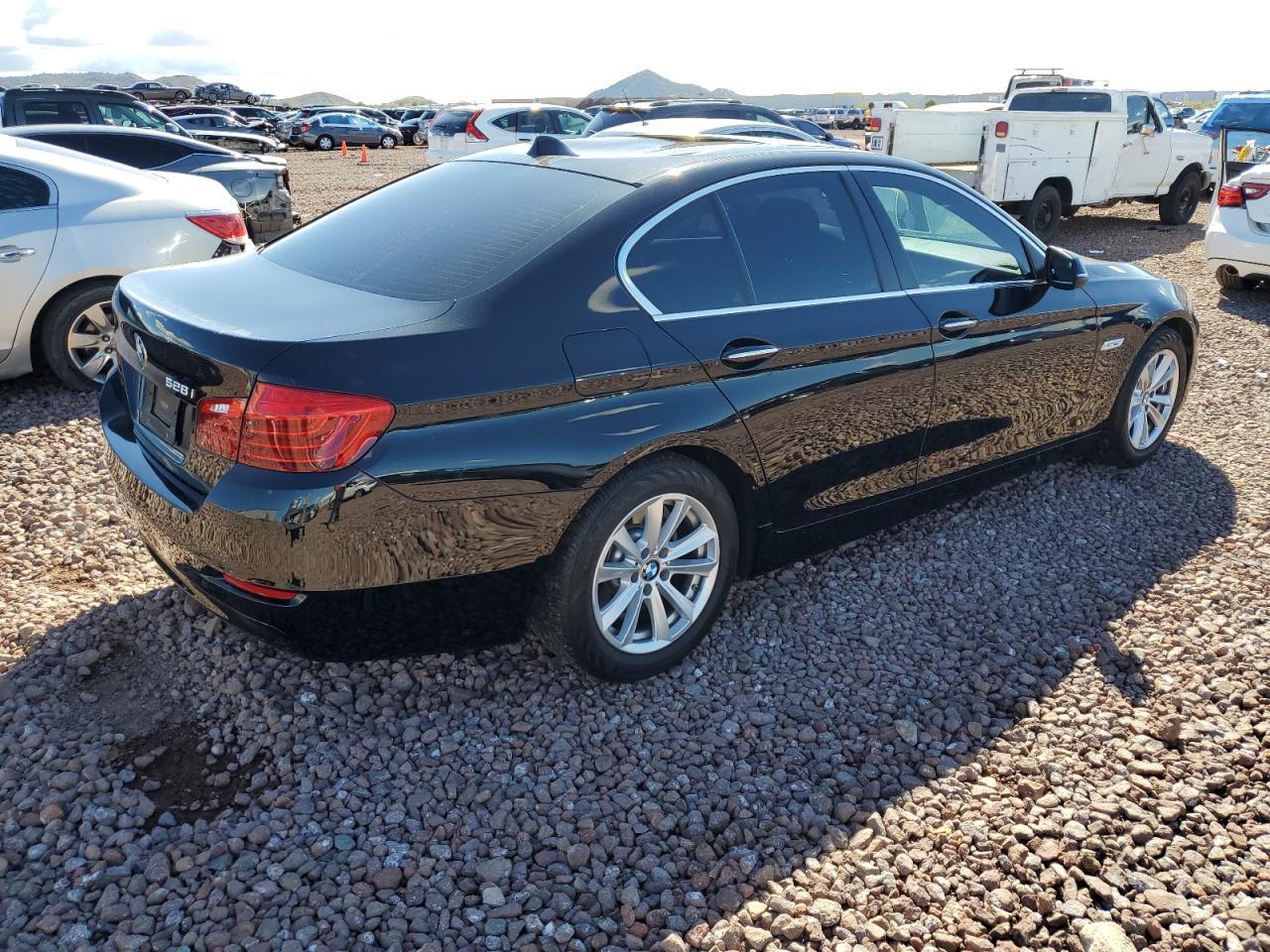2016 BMW 528 I - Image 3