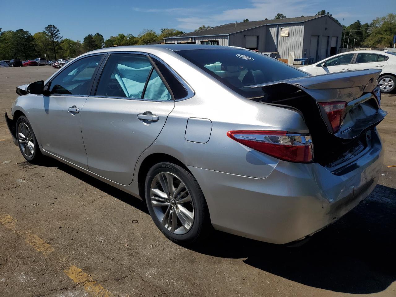 2016 TOYOTA CAMRY LE - Фото 2