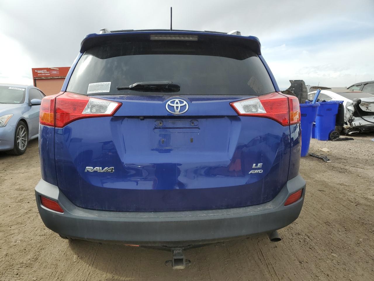 2015 TOYOTA RAV4 LE - Фото 6