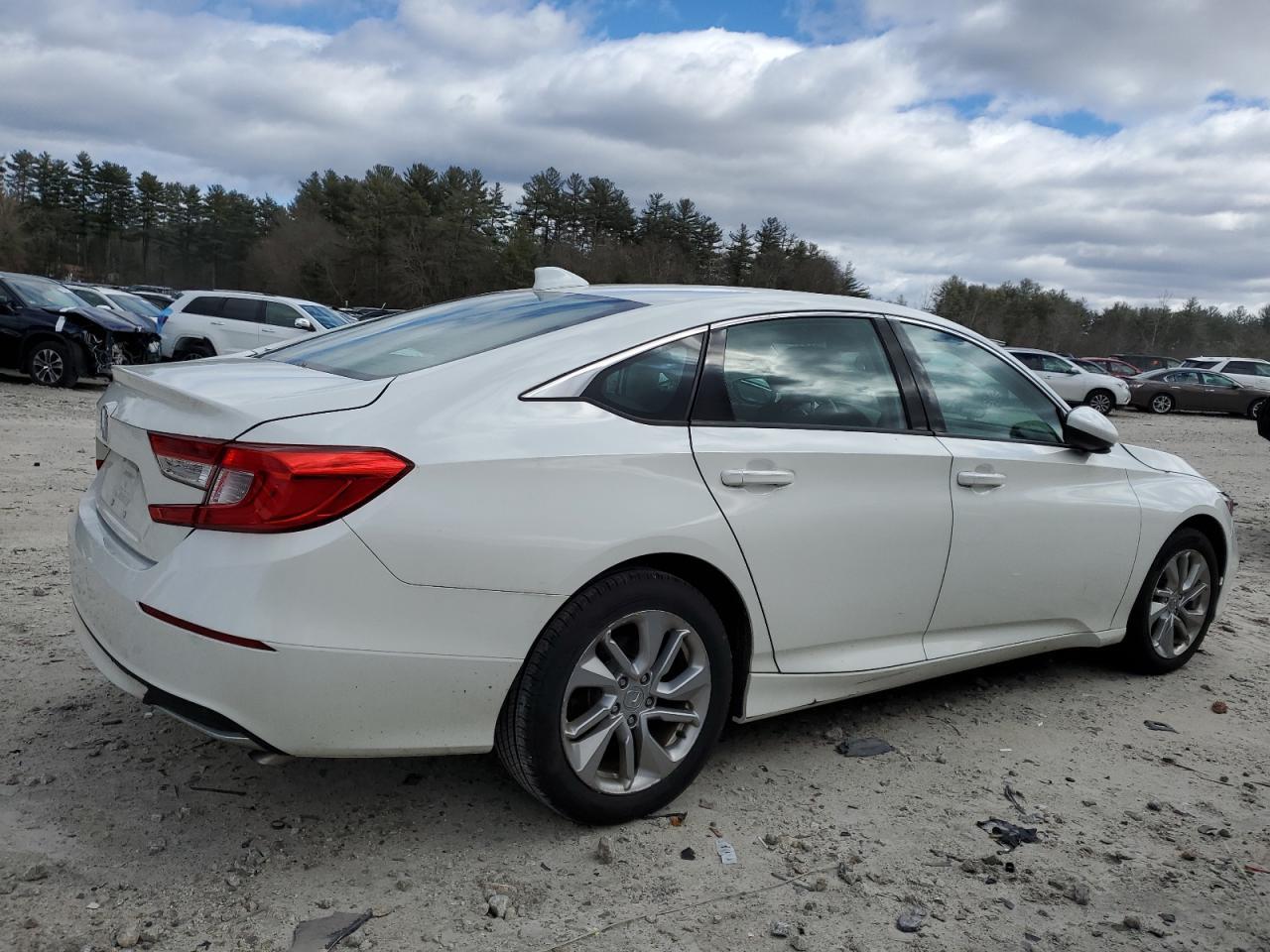 2018 HONDA ACCORD LX - Фото 3