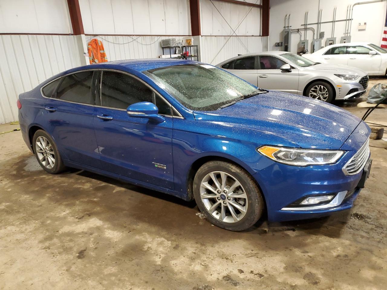 2017 FORD FUSION SE - Image 4