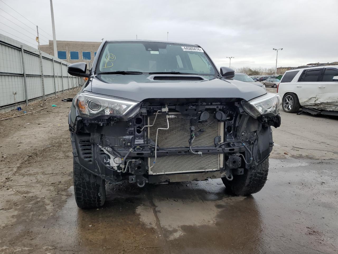 2020 TOYOTA 4RUNNER SR - Фото 5
