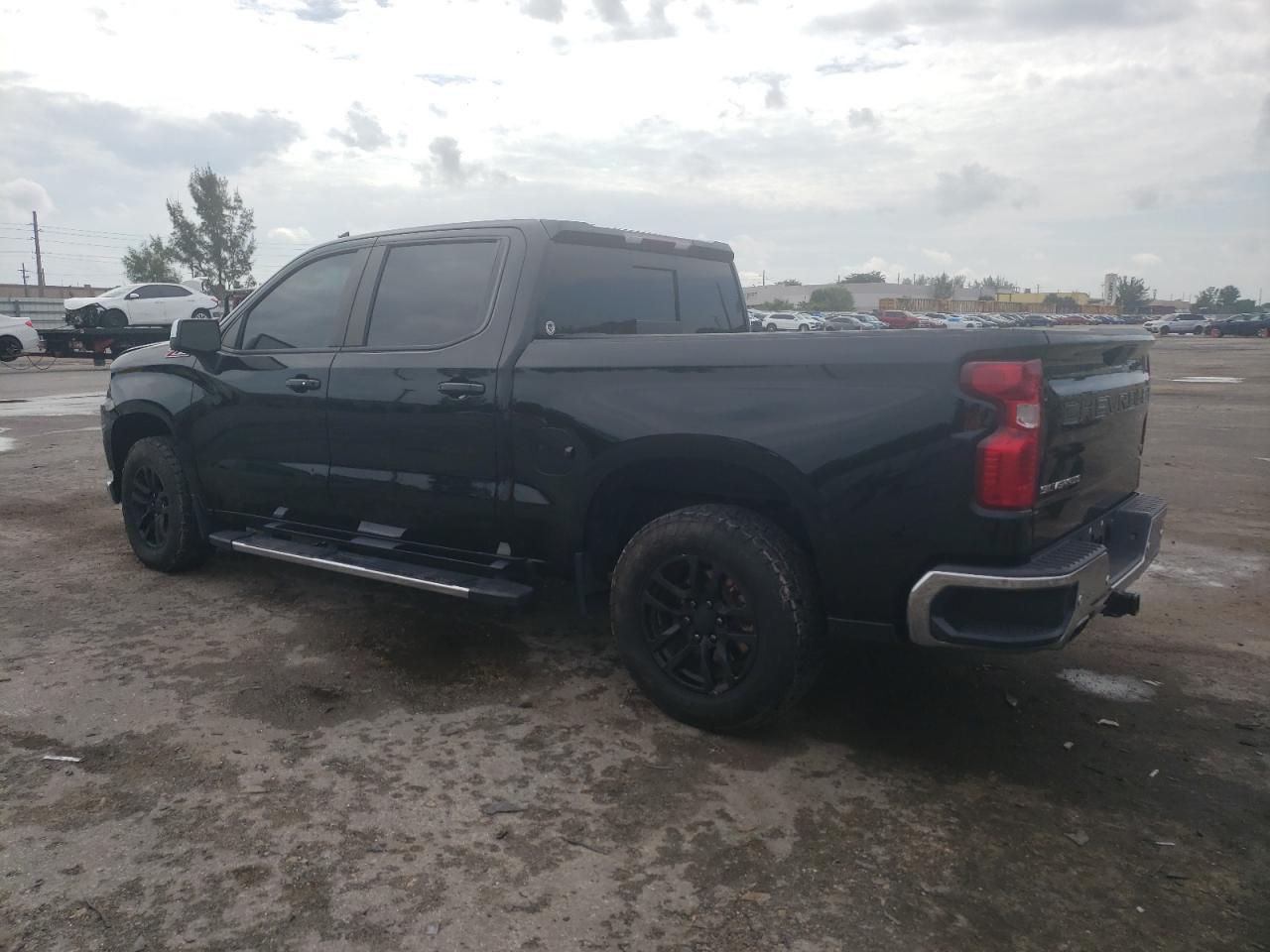 2020 CHEVROLET SILVERADO - Image 2