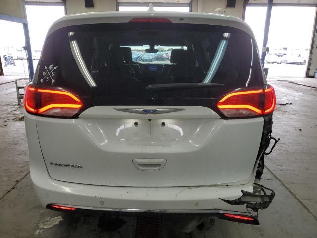 2017 Chrysler Pacifica Touring L - Фото 6