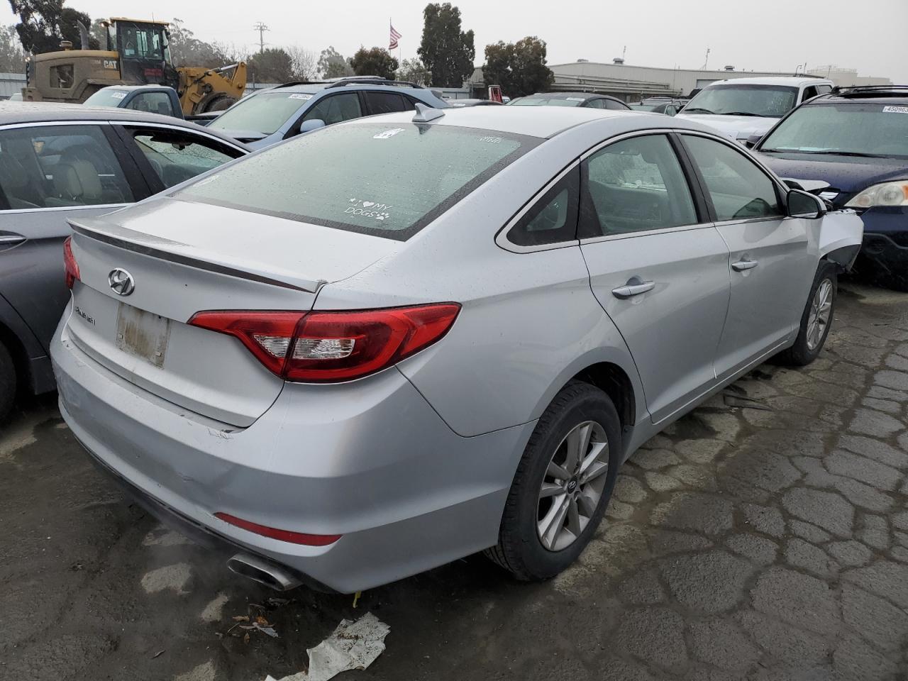 2017 HYUNDAI SONATA SE - Image 3
