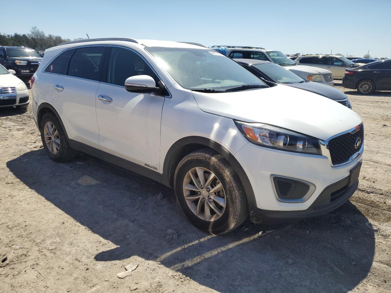 2016 KIA SORENTO LX - Фото 4
