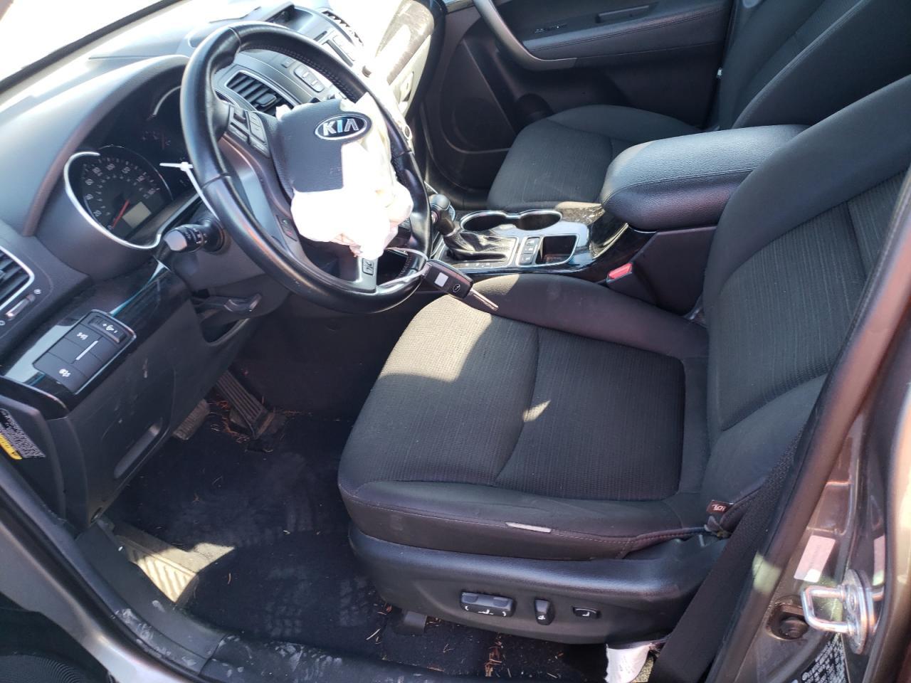 2014 KIA SORENTO LX - Image 7