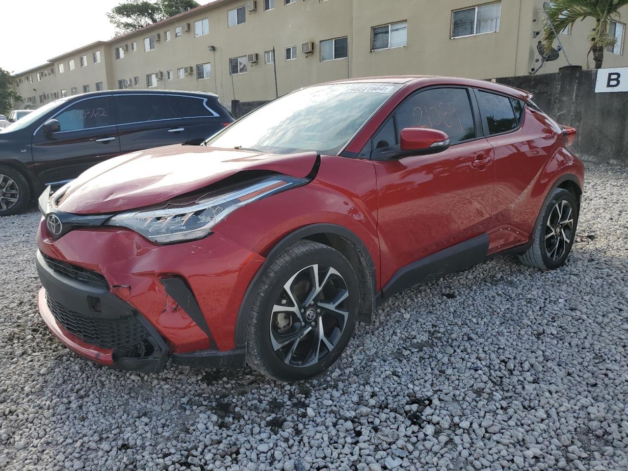 2021 TOYOTA C-HR XLE