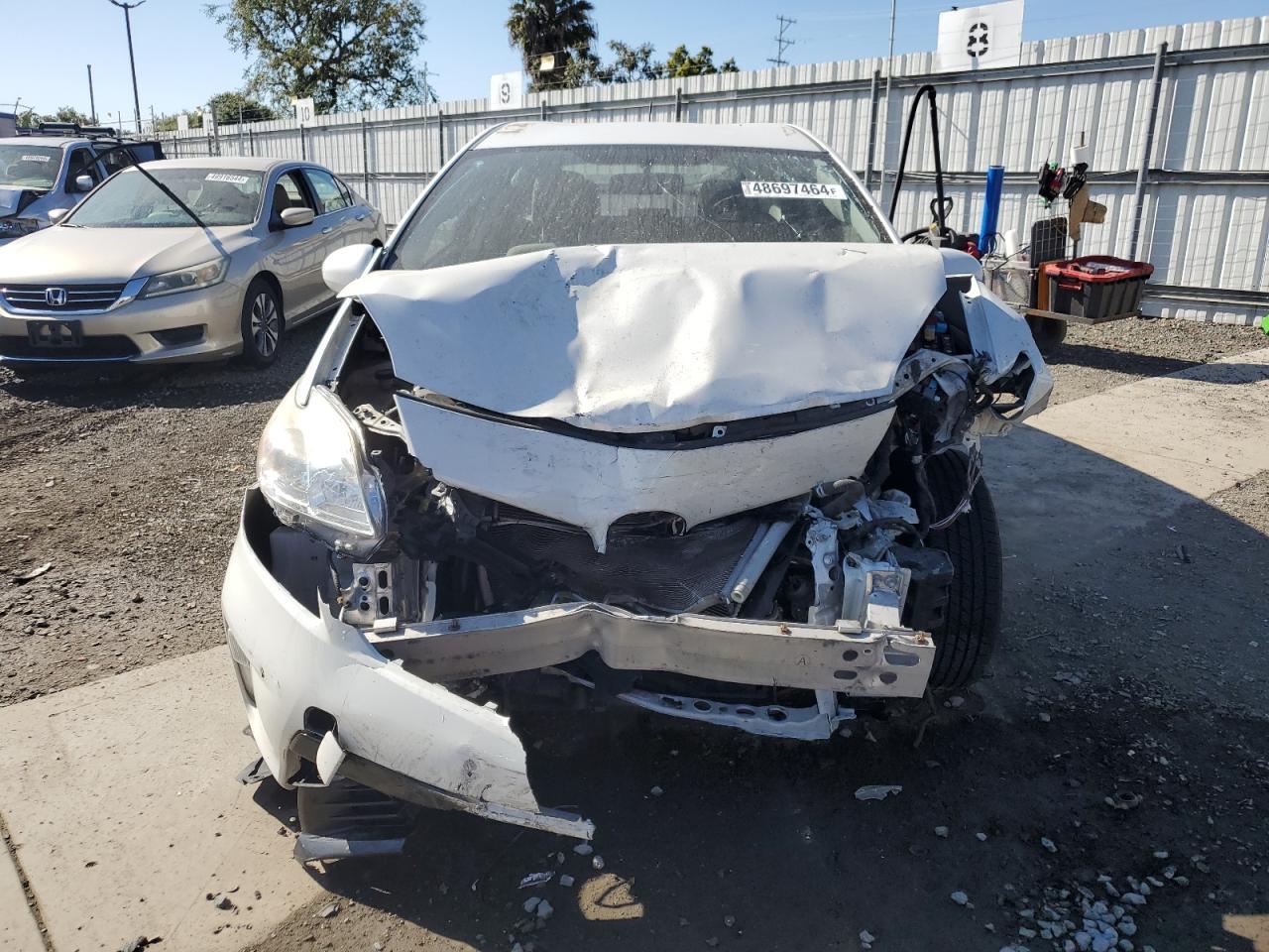 2015 TOYOTA PRIUS - Фото 5