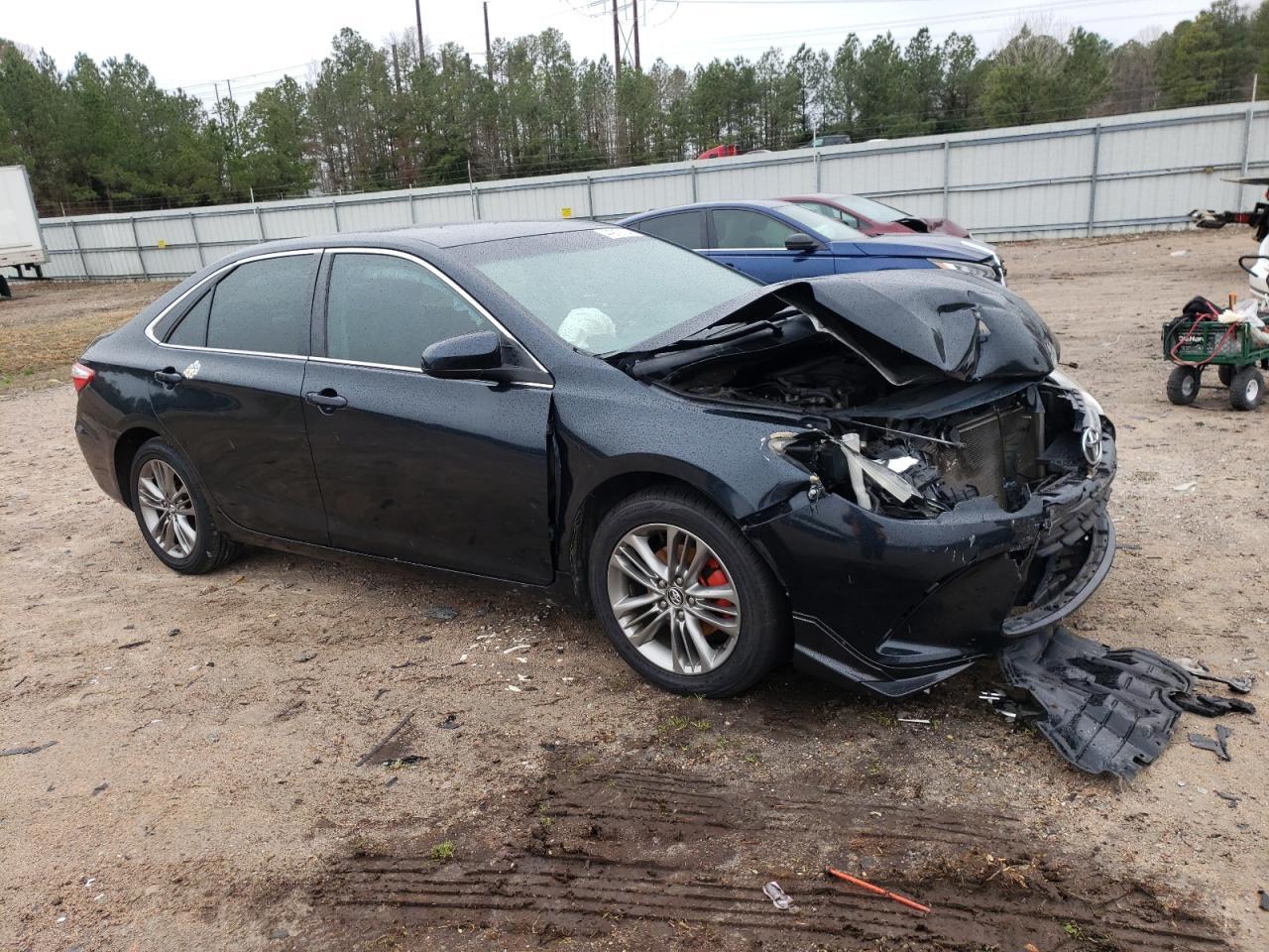 2015 TOYOTA CAMRY LE - Фото 4