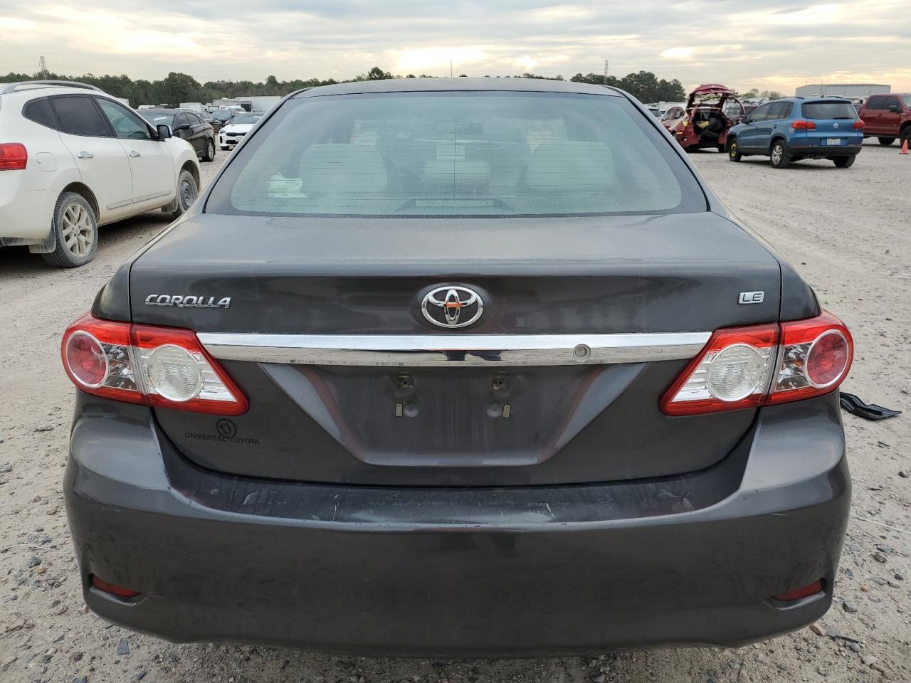 2013 TOYOTA COROLLA BA - Image 6