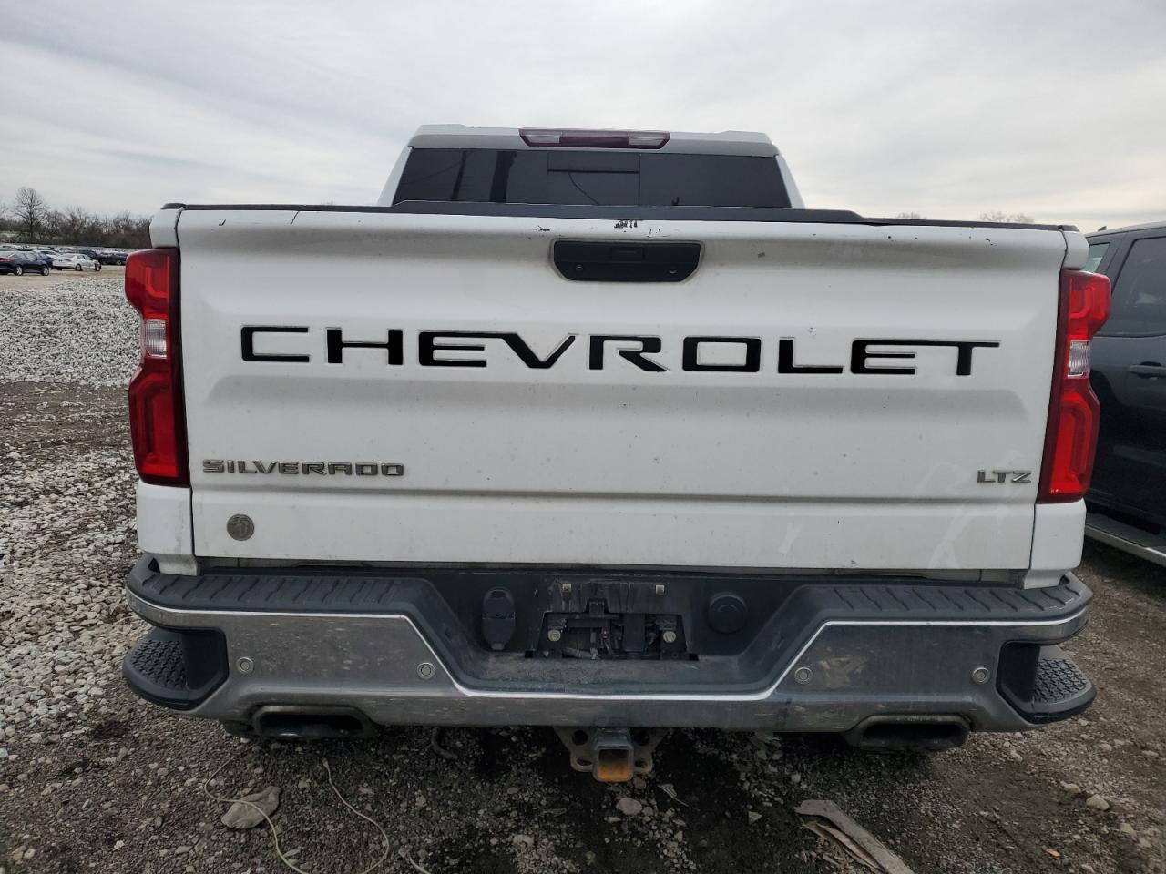 2019 CHEVROLET SILVERADO - Фото 6