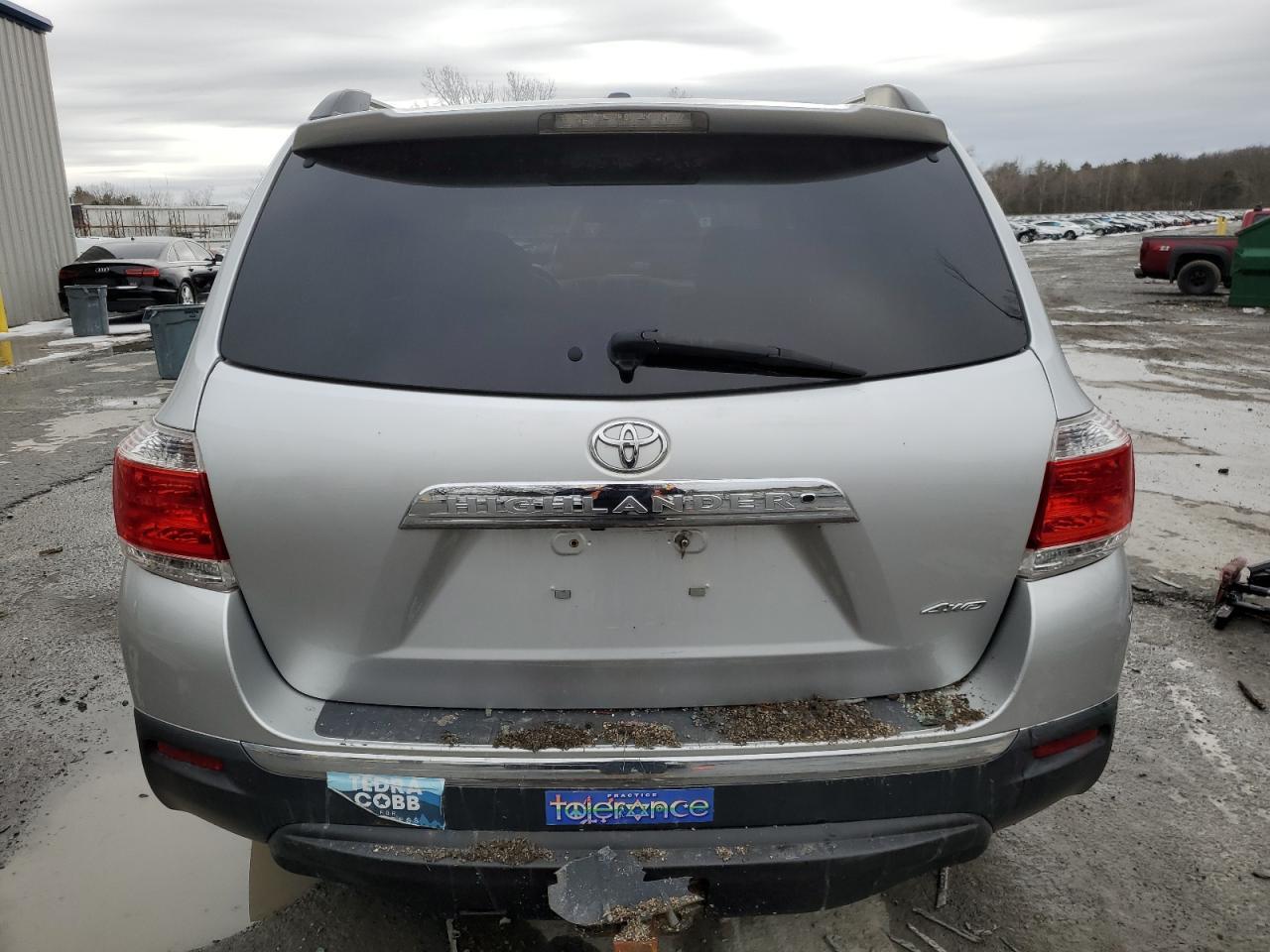 2011 TOYOTA HIGHLANDER - Фото 6