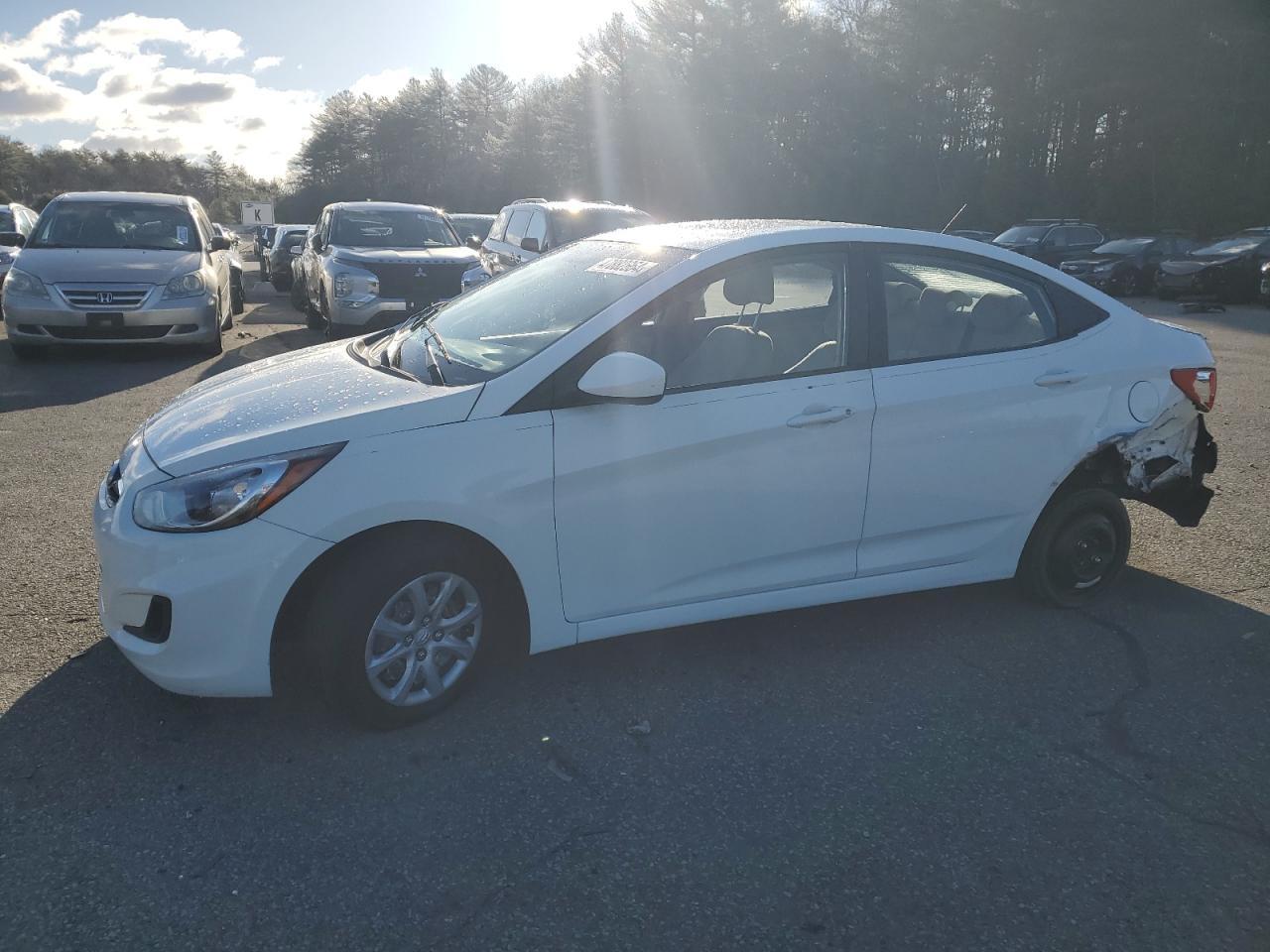2012 HYUNDAI ACCENT GLS