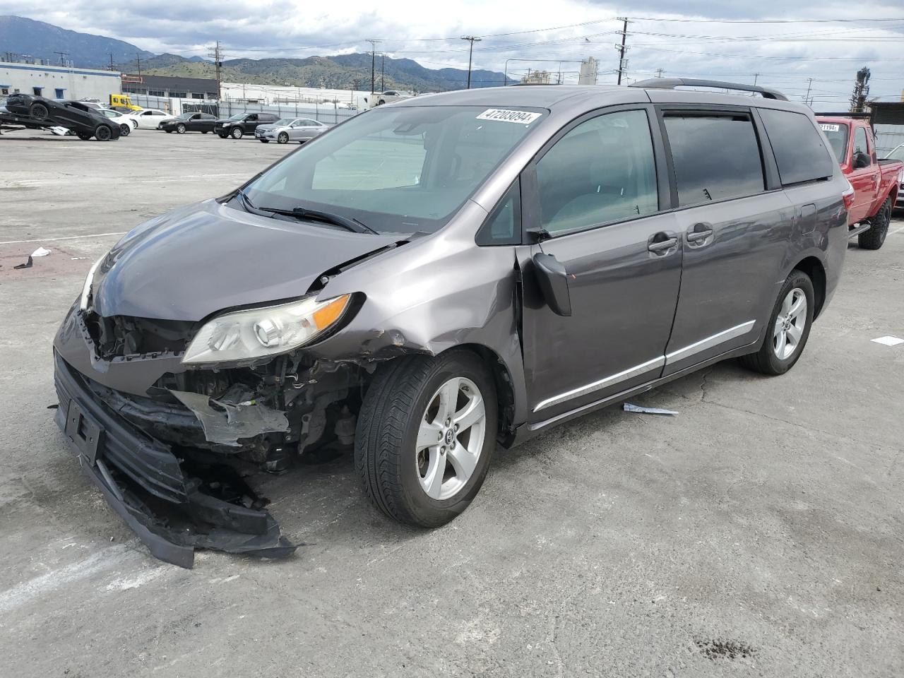 2019 TOYOTA SIENNA LE