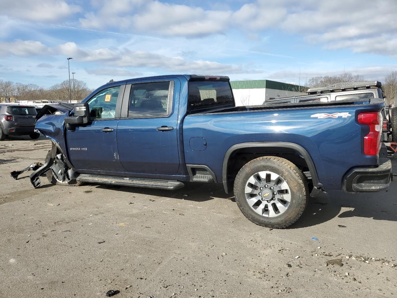 2023 CHEVROLET SILVERADO - Фото 2