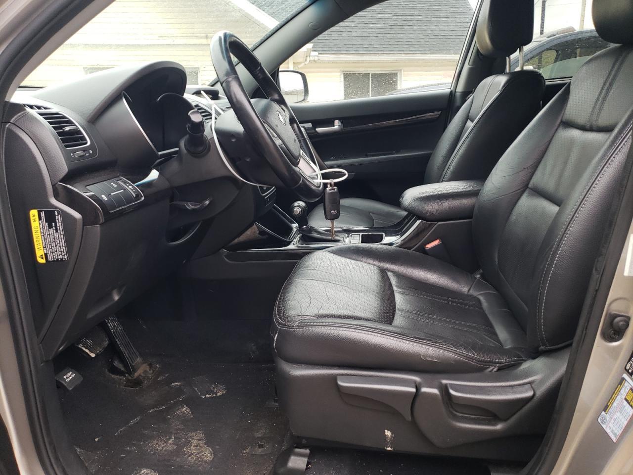 2015 KIA SORENTO LX - Image 7