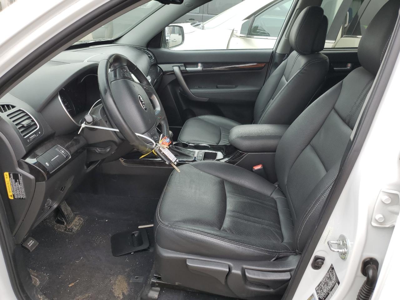 2015 KIA SORENTO LX - Image 7